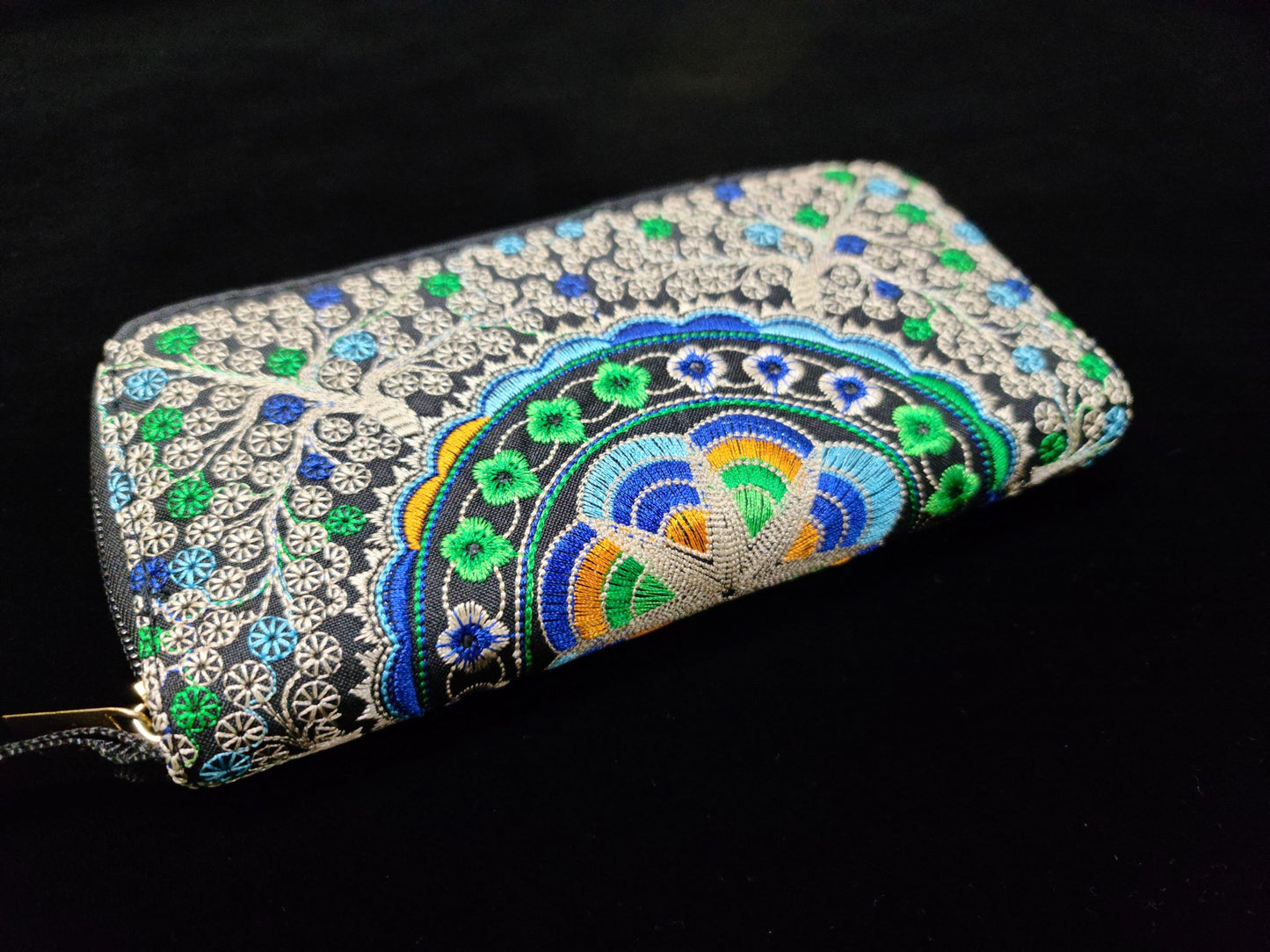 Embroidered Clutch Purse - Querétaro, MX - Das Vixen