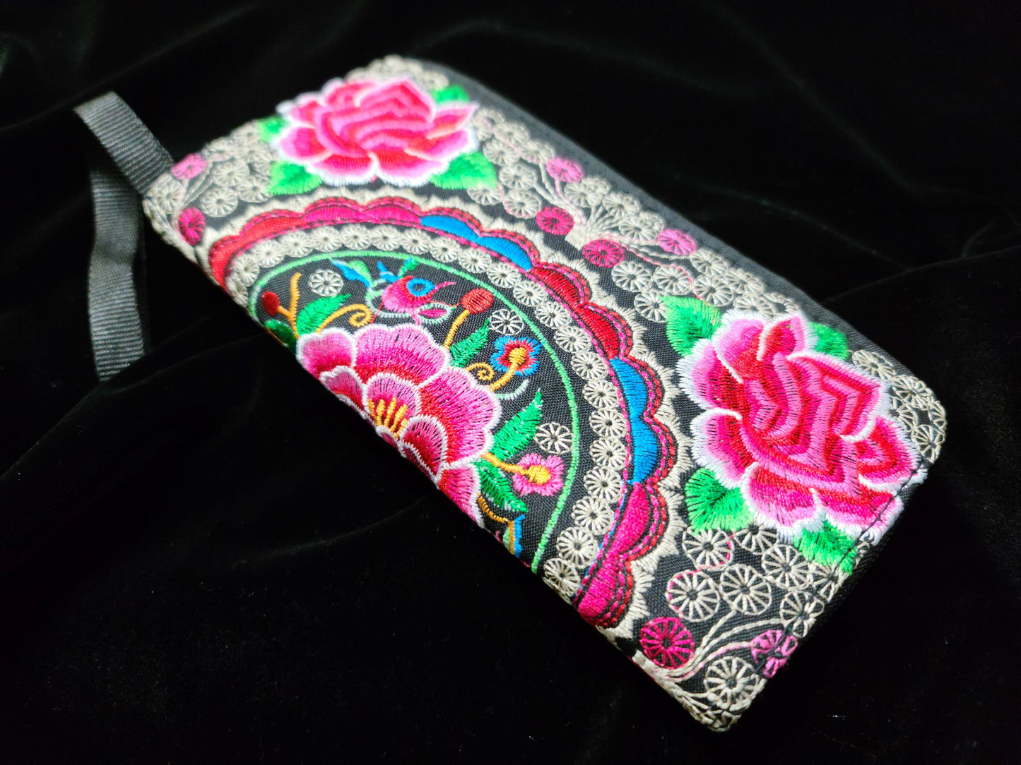 Embroidered Clutch Purse - Querétaro, MX - Das Vixen