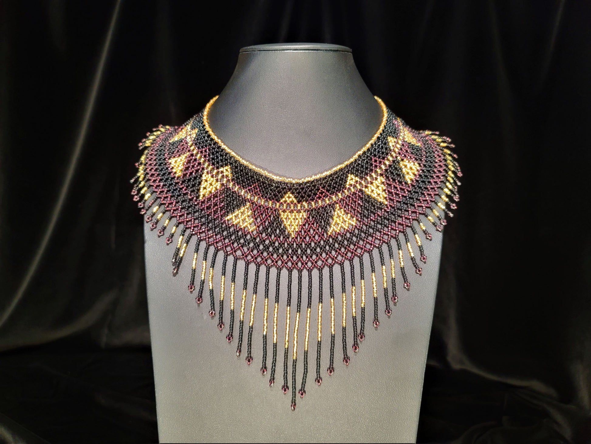 Huichol Art Bead Necklace - Camécuaro, MX - Das Vixen