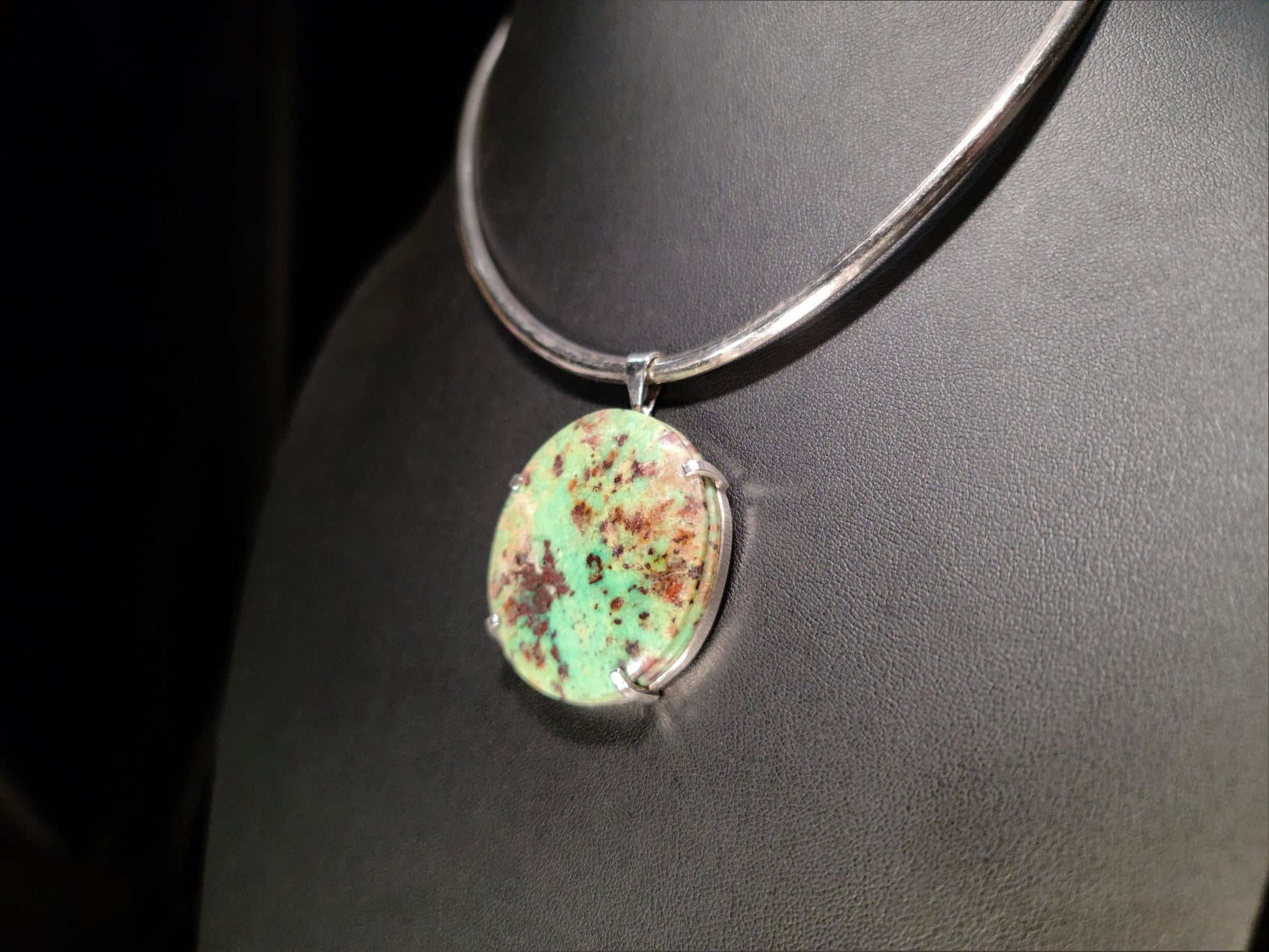 Sterling Silver & Natural Turquoise Pendant - Das Vixen