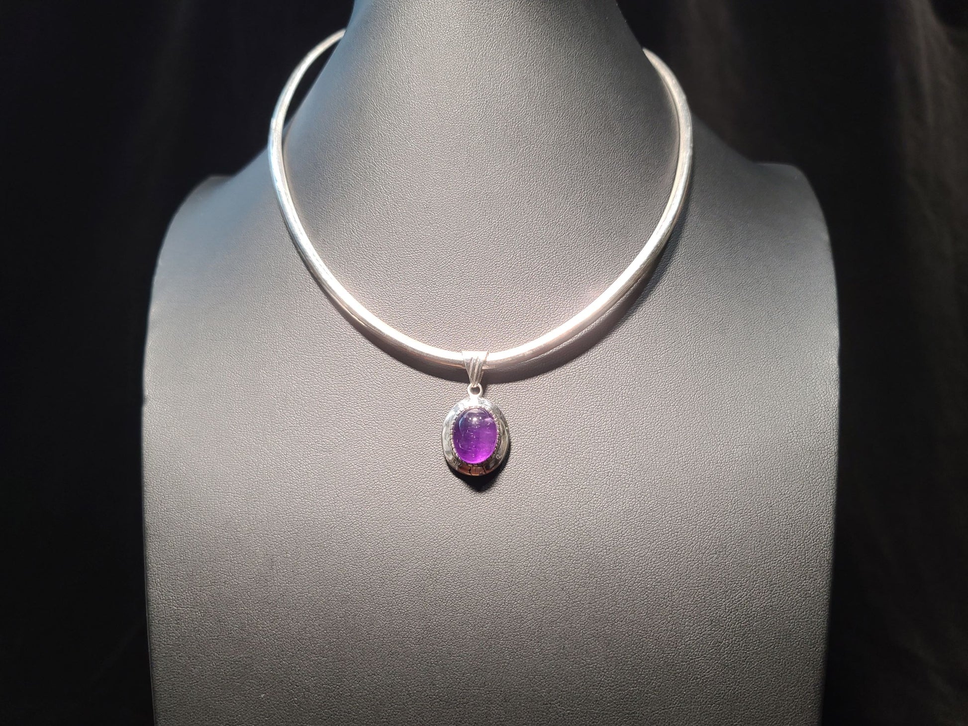 Sterling Silver & Amethyst Pendant - Das Vixen