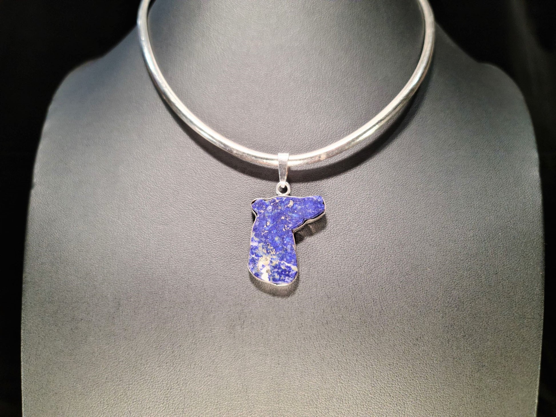 Sterling Silver & Lapis Lazuli Pendant - Das Vixen