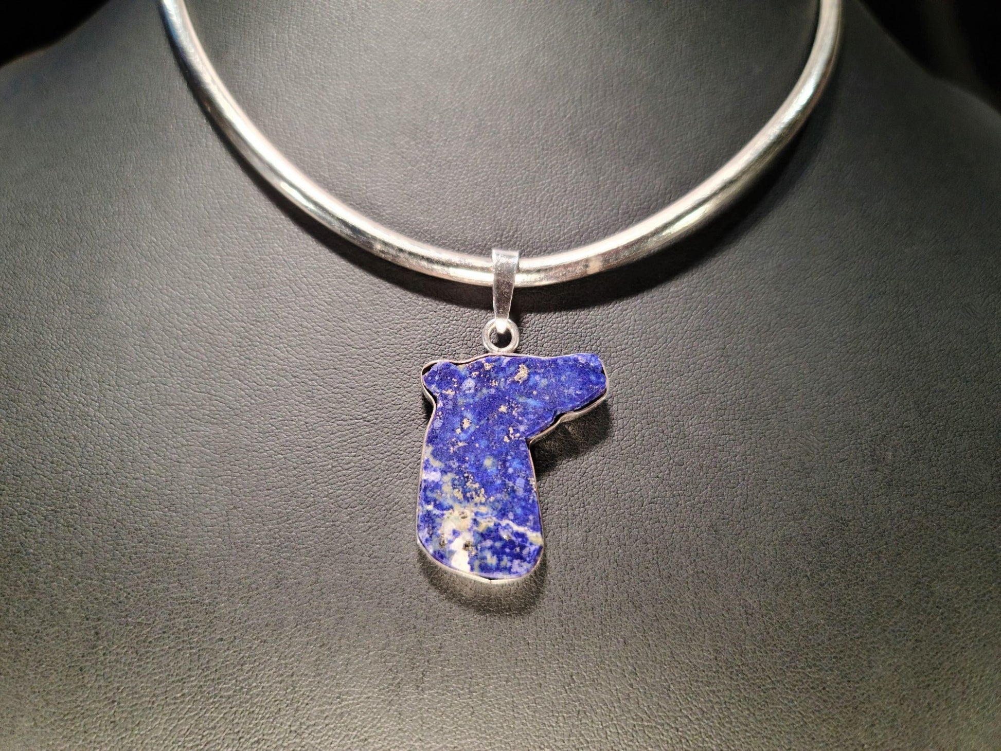 Sterling Silver & Lapis Lazuli Pendant - Das Vixen