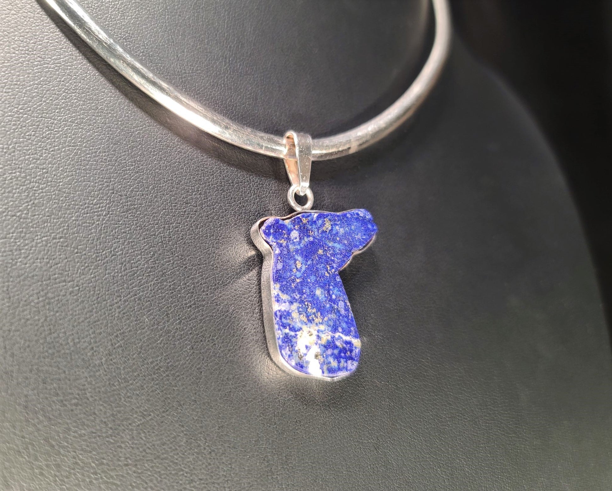 Sterling Silver & Lapis Lazuli Pendant - Das Vixen