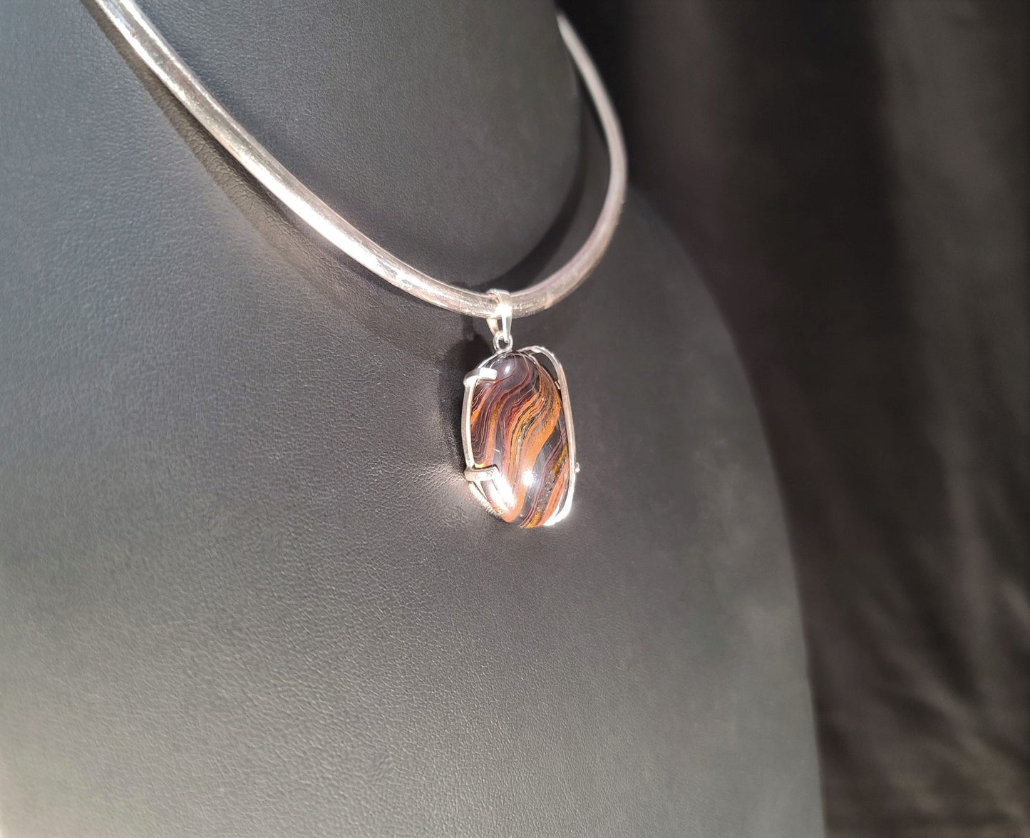 Sterling & Red Hematite Silver Pendant - Das Vixen