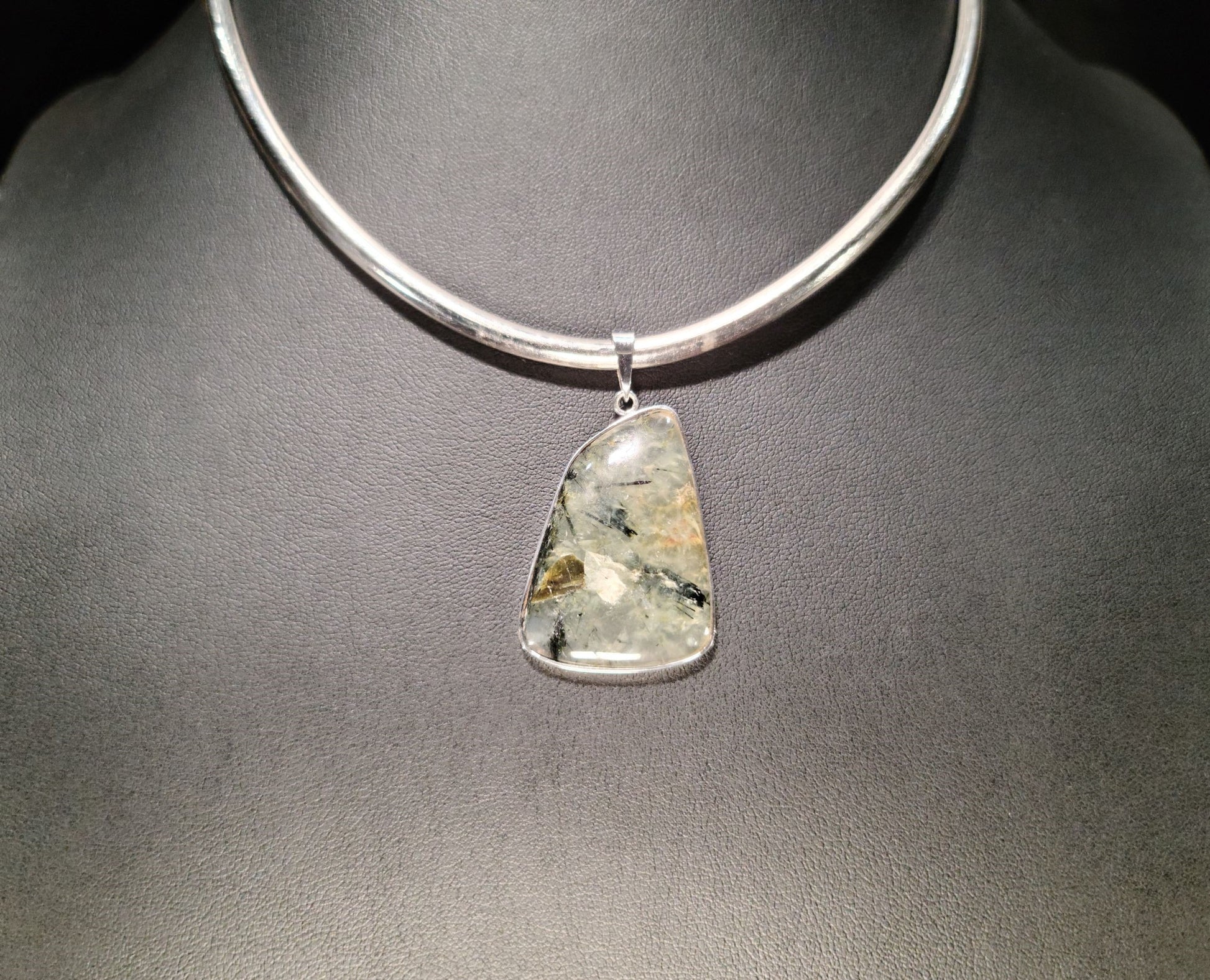 Sterling Silver & Rutile Quartz Pendant - Das Vixen