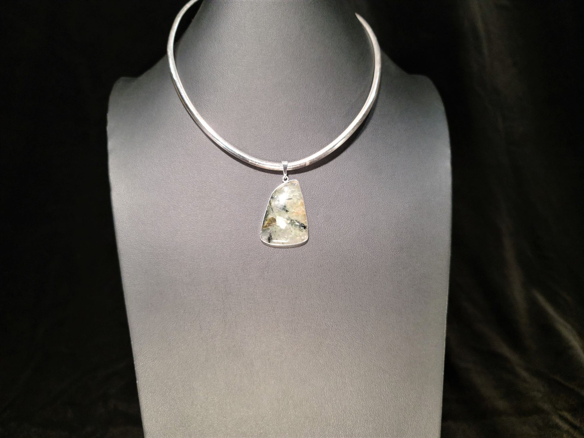 Sterling Silver & Rutile Quartz Pendant - Das Vixen